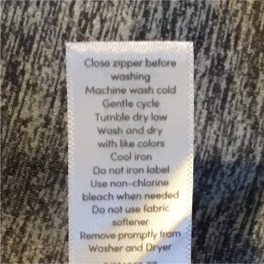 ATHLETA - Picture 15 of 15